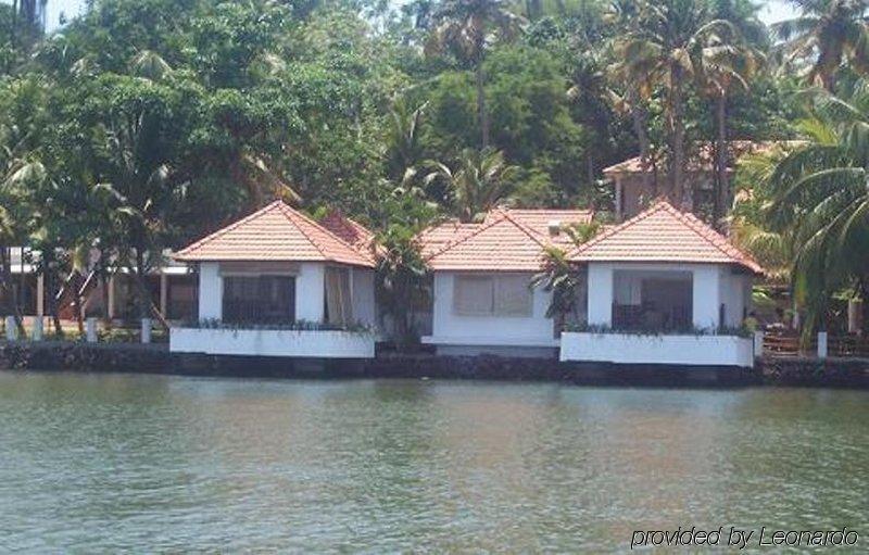 Club Mahindra Ashtamudi Nīndakara Exterior foto